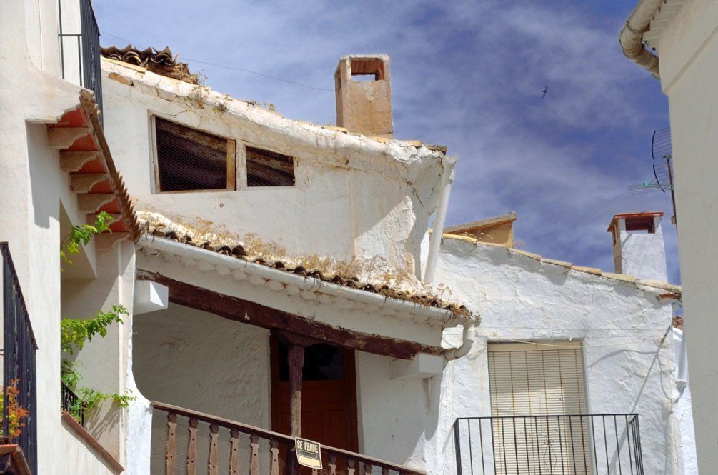 En Quesada, se vende casa