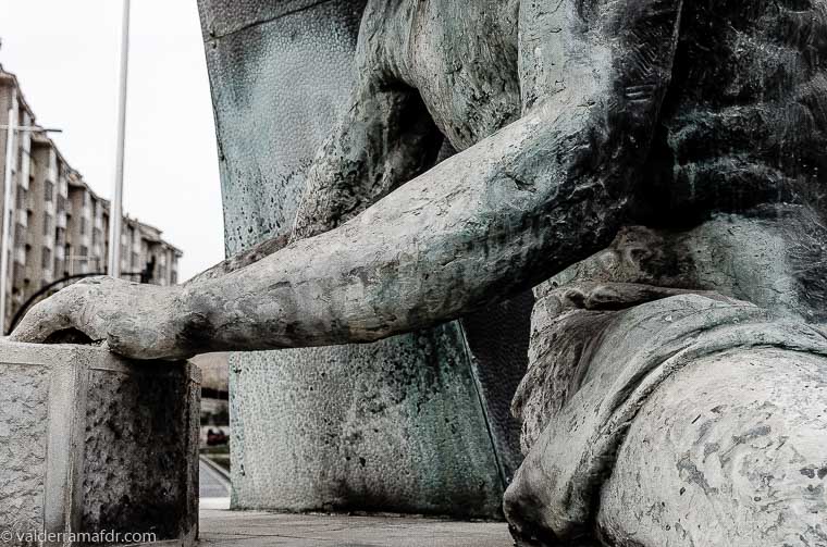 Monumento a los Donantes de Sangre en Jaén. Detalle 8