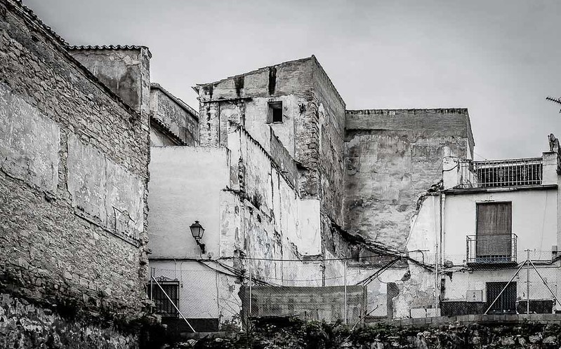 Solares y casas abandonadas-3